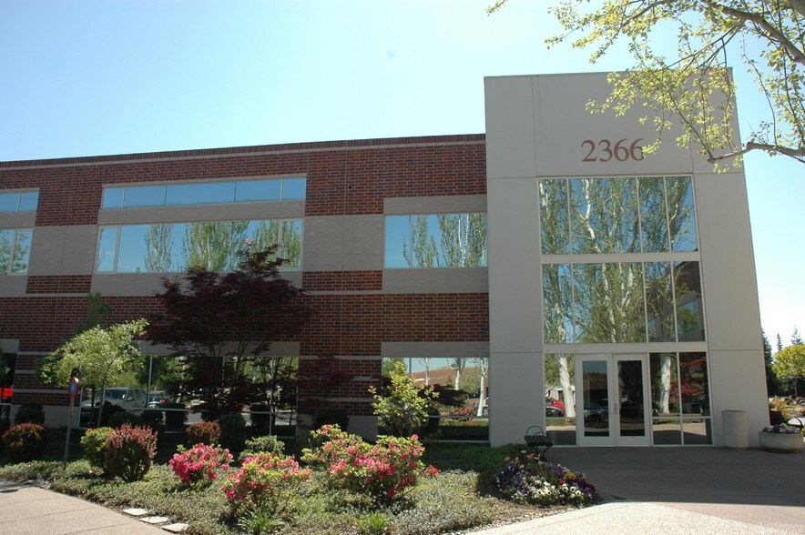 More Photos Of 2366 Gold Meadow Way, Gold River Loft Creative Space For Sale