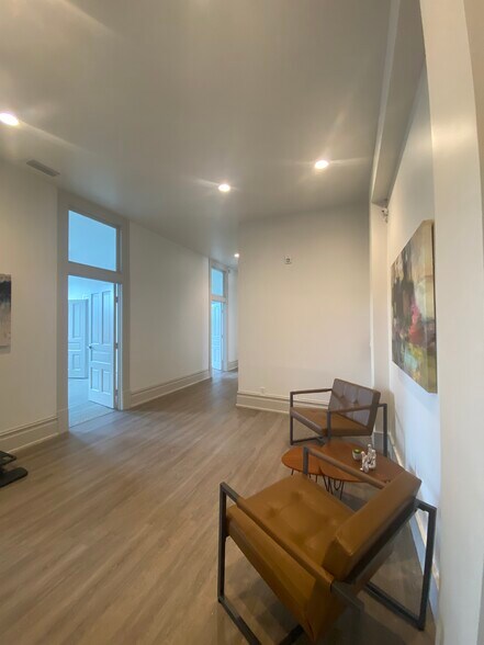 More Photos Of 1718 7th Ave E, Tampa Loft Creative Space For Lease