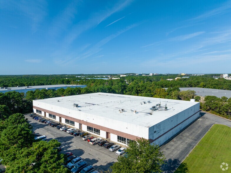 Primary Photo Of 180 Lehigh Ave, Lakewood Warehouse For Lease