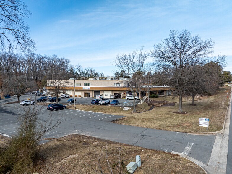 More Photos Of 1-24 Export Dr, Sterling Warehouse For Sale