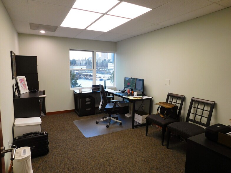 More Photos Of 3316 Fuhrman Ave E, Seattle Office For Lease