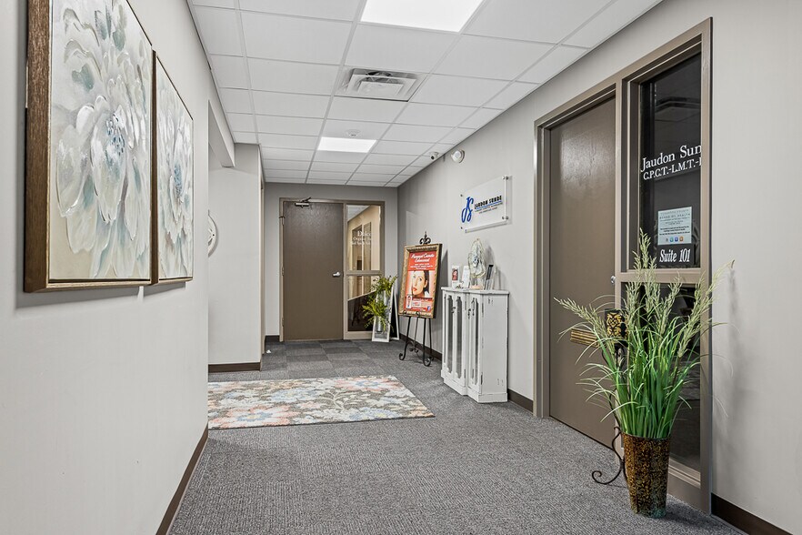 More Photos Of 18820 Bagley Rd, Middleburg Heights Office For Sale