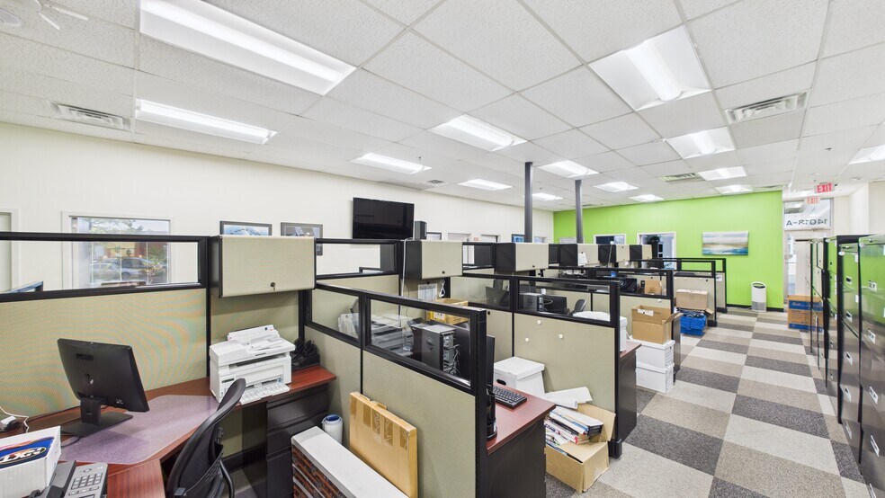 More Photos Of 14012-14018 Sullyfield Cir, Chantilly Medical For Lease