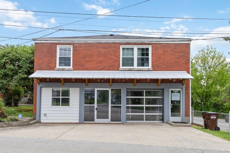 Primary Photo Of 104 Bennington Ct, Richmond Office For Lease