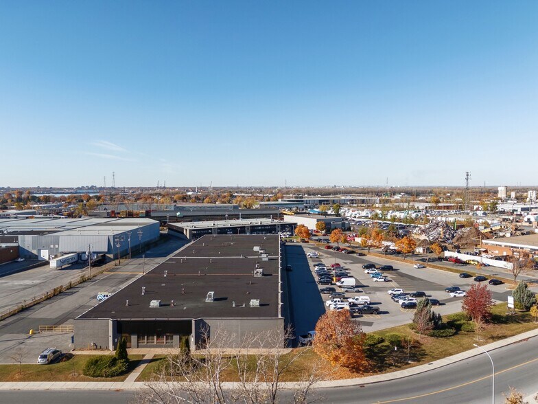 More Photos Of 620-650 St Giffard, Longueuil Warehouse For Lease