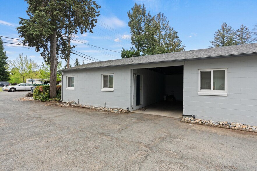 More Photos Of 530 - 570 Talmage Rd, Ukiah Apartments For Sale