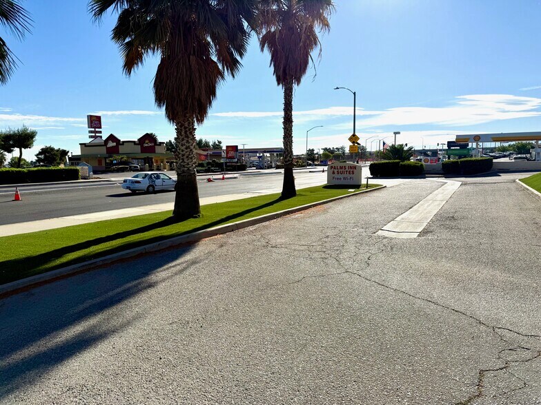 More Photos Of 430 W Palmdale Blvd, Palmdale Hotel For Sale