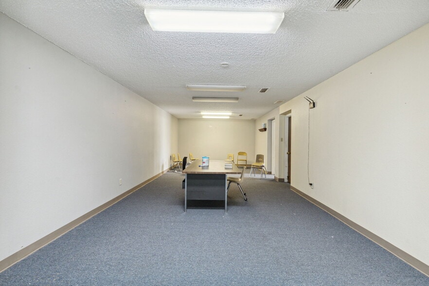 More Photos Of 1919 S Collins St, Arlington Religious Facility For Sale