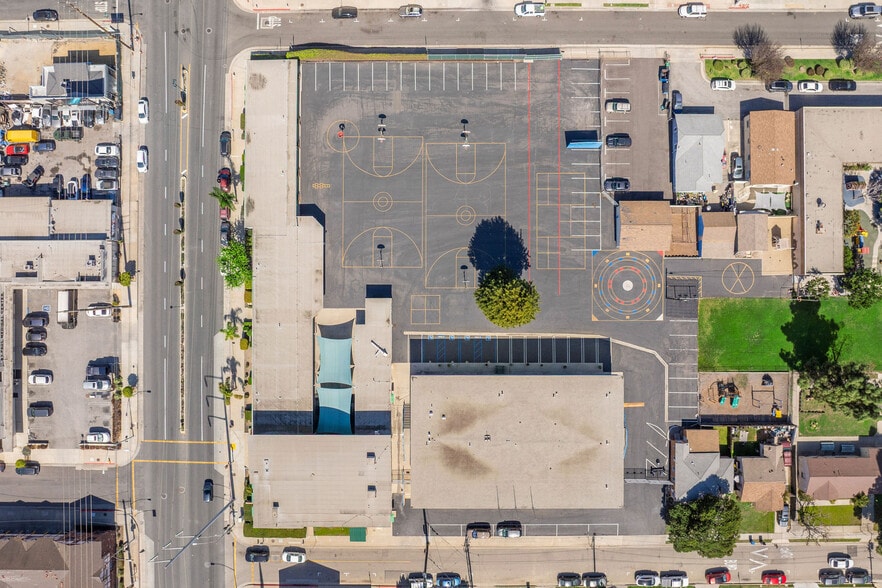 More Photos Of 4755 130th st, Hawthorne Schools For Lease