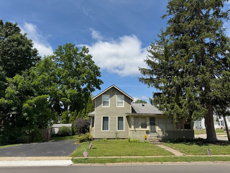 More Photos Of 5777 Summit St, Sylvania Specialty For Sale