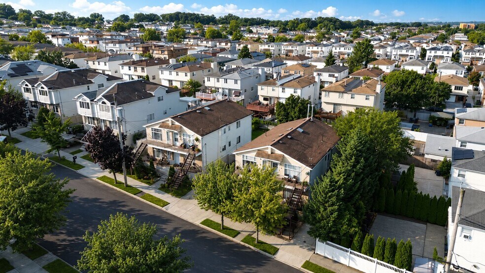 More Photos Of , Staten Island Multifamily For Sale