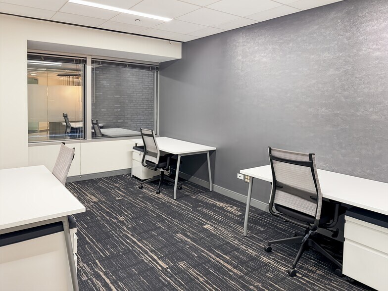 More Photos Of 150 N Michigan Ave, Chicago Coworking Space