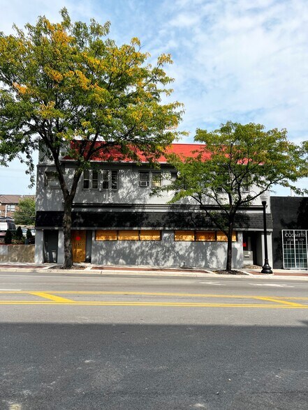 Primary Photo Of 819-821 Howard St, Evanston Office Residential For Sale