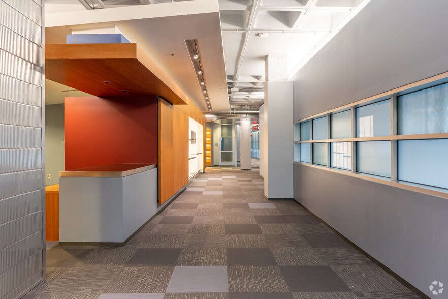 More Photos Of 3800 Golf Rd, Rolling Meadows Office For Lease