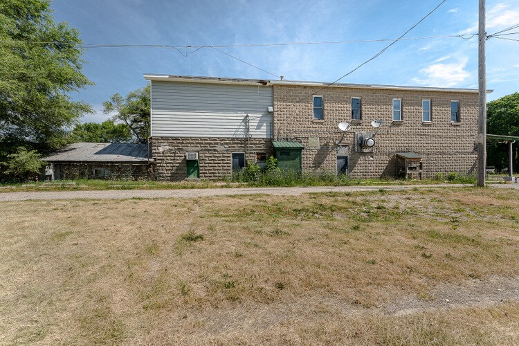 More Photos Of 6681 N Lumberjack Rd, Riverdale Restaurant For Sale