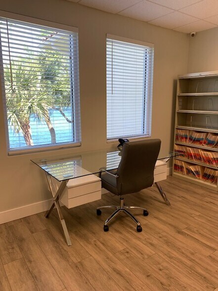 More Photos Of 2731 Executive Park Dr, Weston Medical For Lease