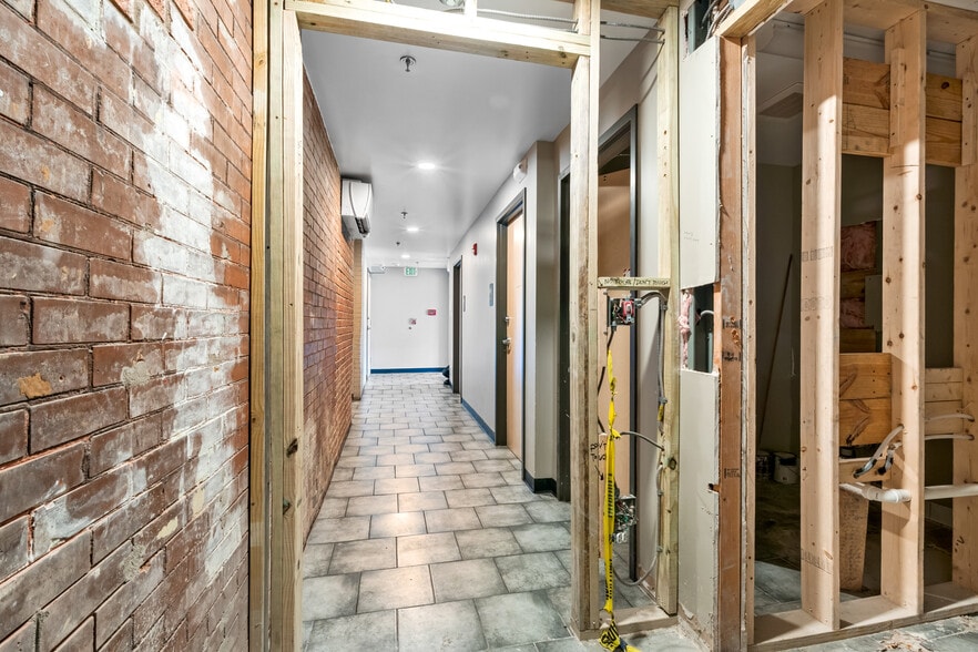More Photos Of 1811 Division St, Nashville Freestanding For Sale