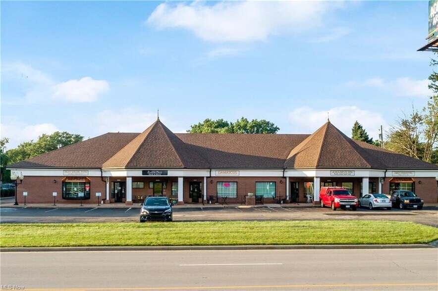 More Photos Of 4463 Hills and Dales Rd NW, Canton Medical For Sale