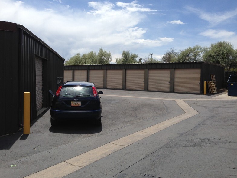 More Photos Of 9910-9940 E Costilla Ave, Englewood Self Storage For Lease