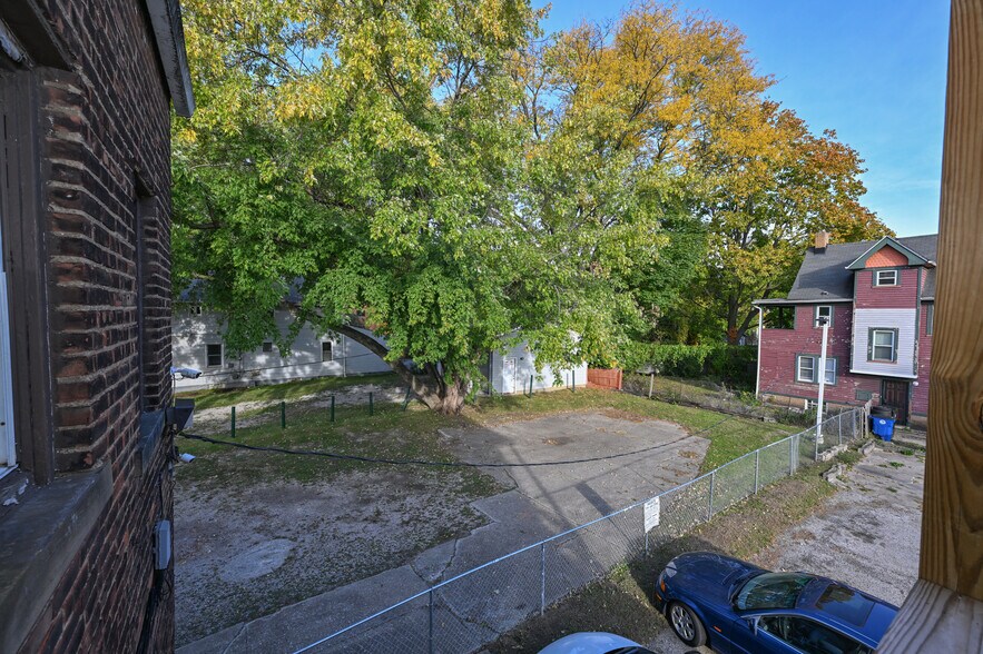 More Photos Of 3908 Denison Ave, Cleveland General Retail For Sale