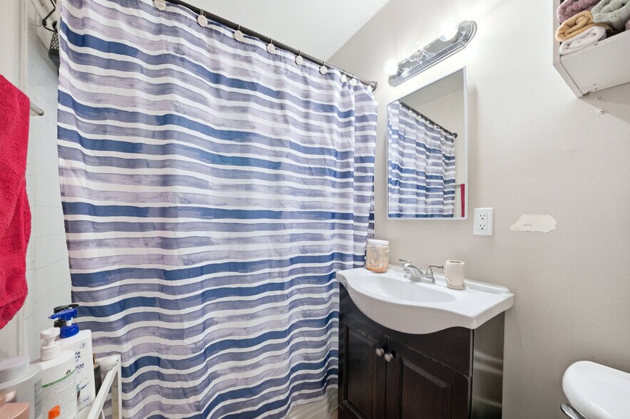 More Photos Of 2515 Mountain View Rd, El Monte Apartments For Sale