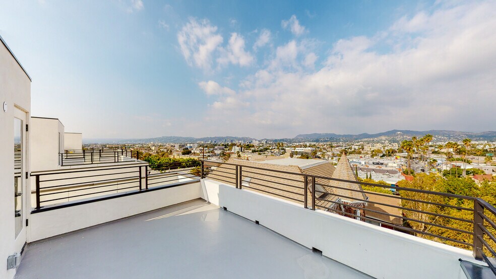 More Photos Of 525 N Normandie Ave, Los Angeles Apartments For Sale
