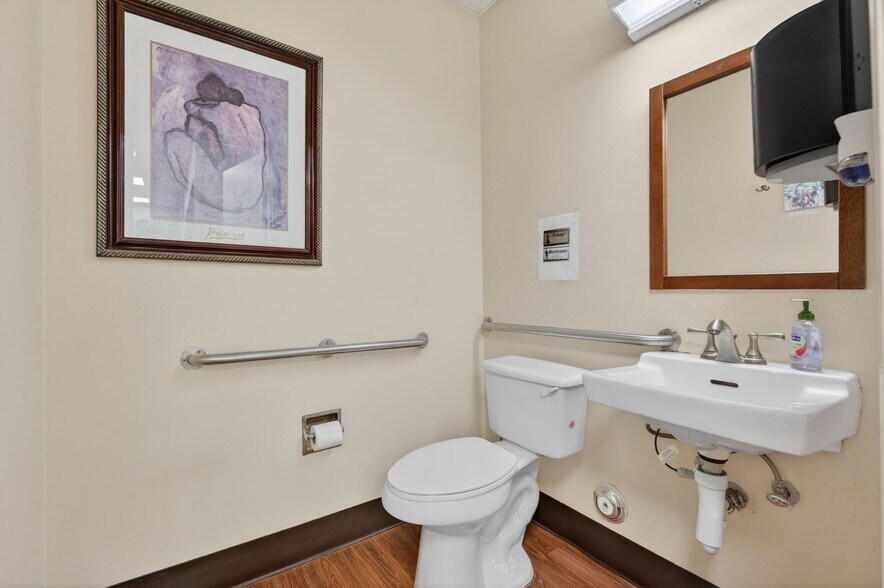 More Photos Of 1500 NW 10th Ave, Boca Raton Medical For Sale