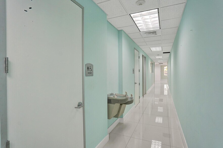 More Photos Of 15620 SW 29th St, Miramar Medical For Sale