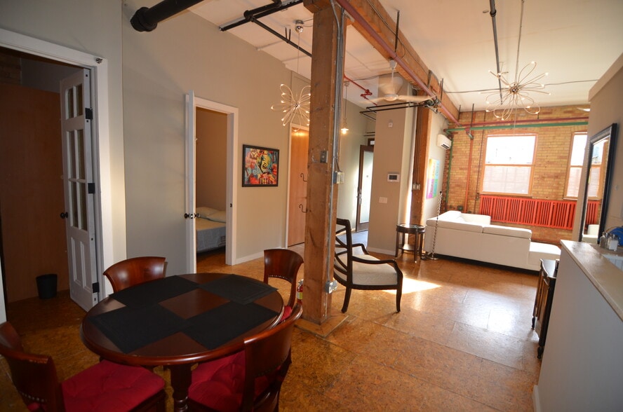 More Photos Of 2480 Dundas St W, Toronto Apartments For Sale