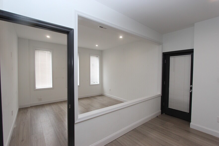 More Photos Of 1802 11th St NW, Washington Office For Lease