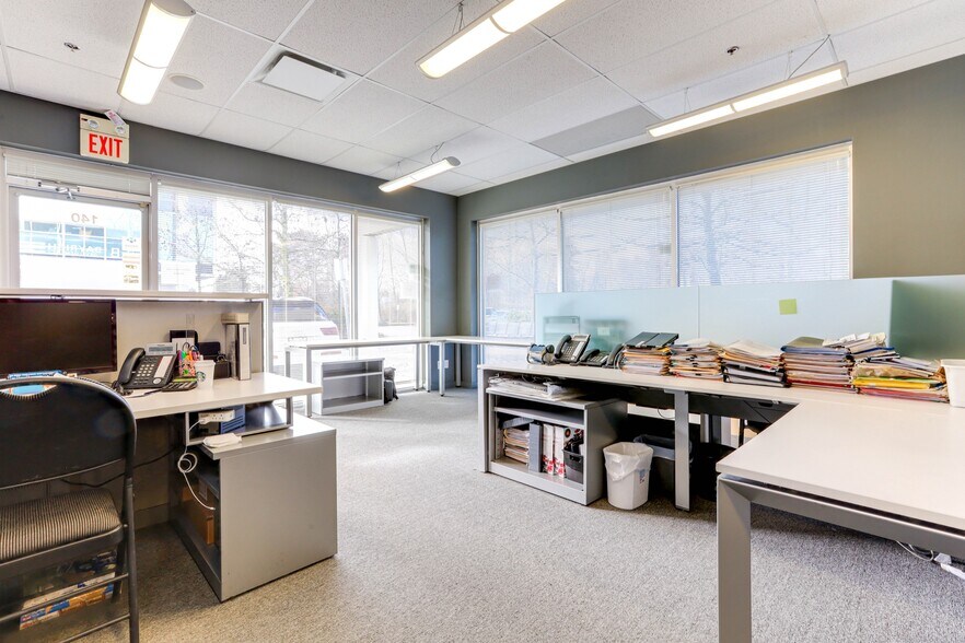 More Photos Of 8600 Cambie Rd, Richmond Office For Sale