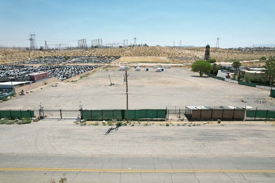 More Photos Of 17145 Gasline Rd, Victorville Land For Lease