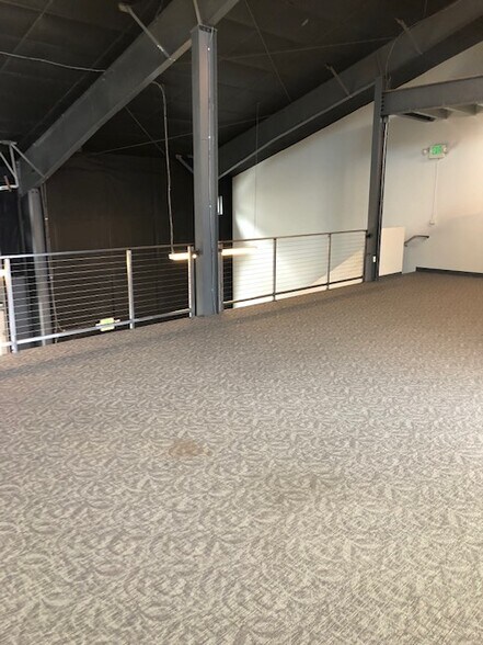 More Photos Of 1762 Airport Way S, Seattle Showroom For Sale