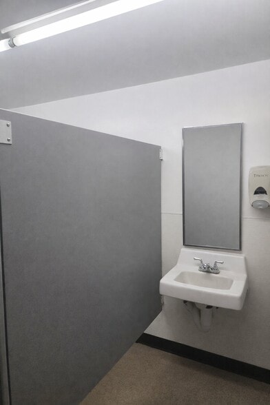 More Photos Of 3754 S 16th Ave, Tucson Freestanding For Sale