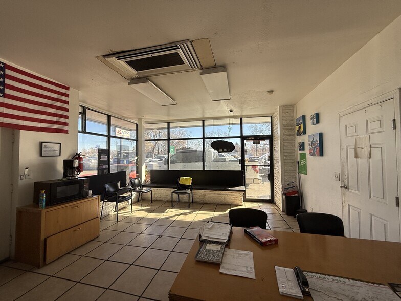 More Photos Of 395 Sheridan Blvd, Lakewood Auto Repair For Sale