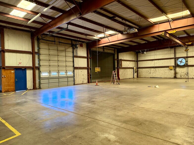 More Photos Of 2412 Kemp Blvd, Wichita Falls Light Manufacturing For Sale