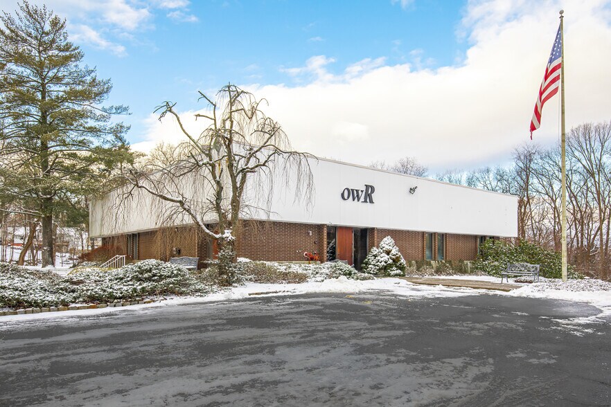 More Photos Of 6 Raritan Rd, Oakland Warehouse For Sale