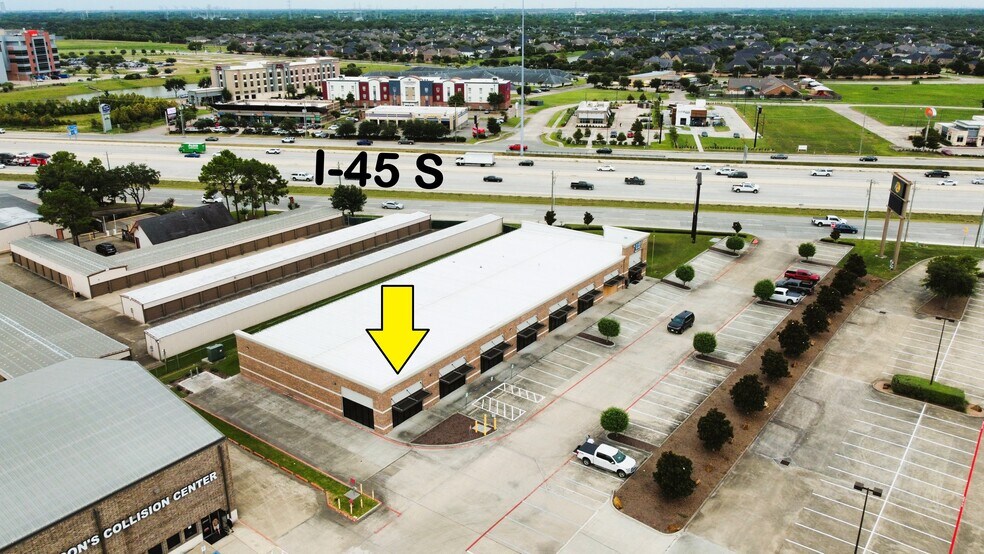 More Photos Of 2403 Gulf Fwy S, League City Storefront Retail Office For Lease