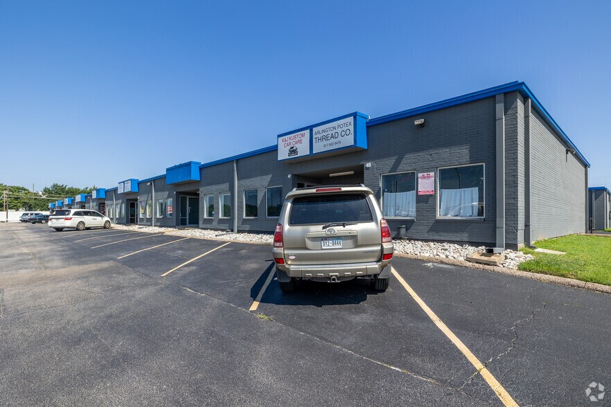 More Photos Of 3201-3207 E Pioneer Pky, Arlington Light Distribution For Lease