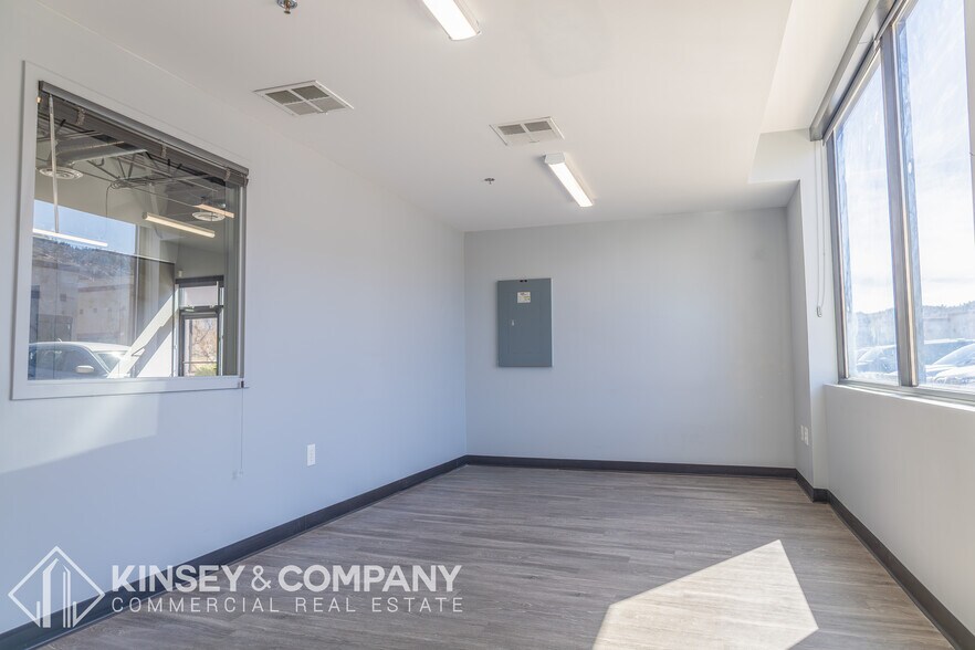 More Photos Of 7621 Shaffer Pky, Littleton Office For Sale