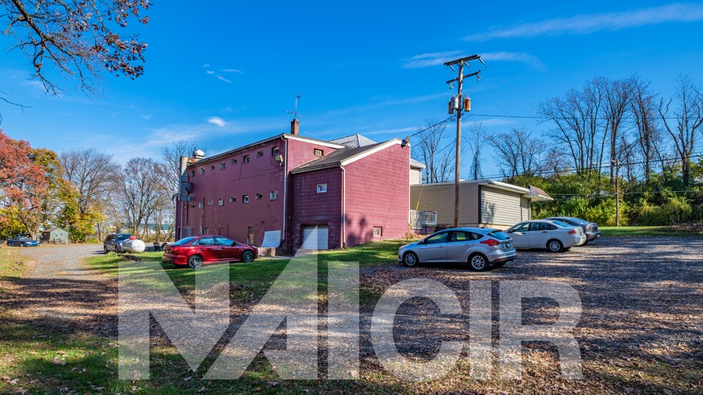 More Photos Of 1582 Holly Pike, Carlisle Restaurant For Sale