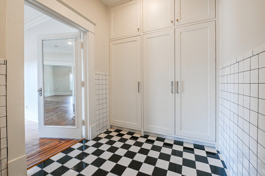 More Photos Of 811 Stuart St, Houston Loft Creative Space For Lease