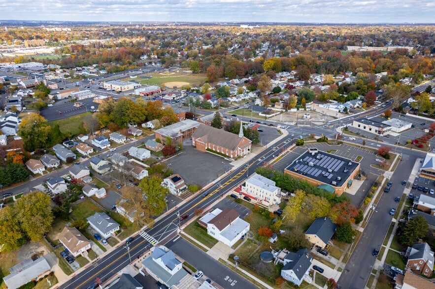More Photos Of 40 W Kings Hwy, Mount Ephraim Office For Sale