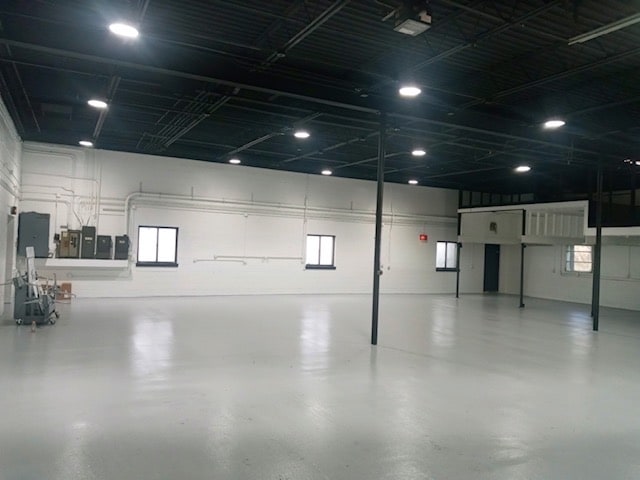 More Photos Of 170 Bennington Dr, Rochester Manufacturing For Sale