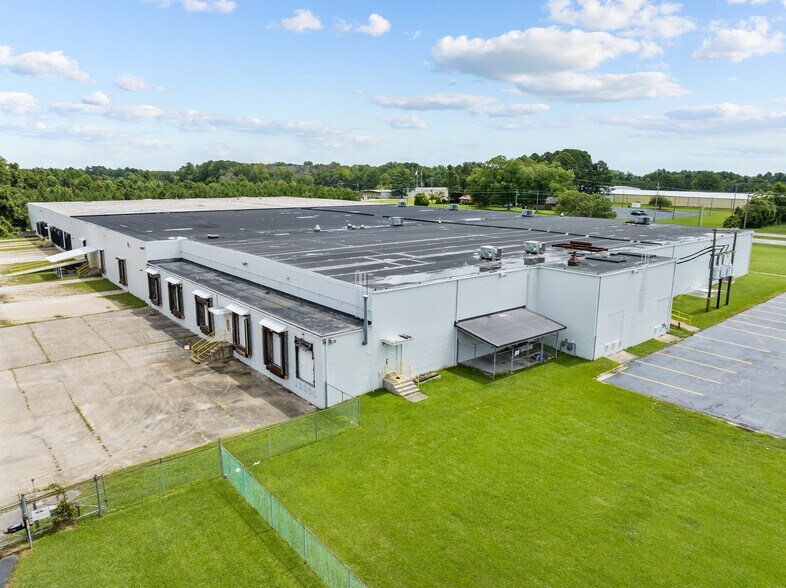 More Photos Of 1350 Cunningham Rd N, Kinston Warehouse For Lease