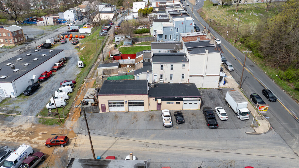 Primary Photo Of 2100 Kutztown Rd, Reading Auto Repair For Sale