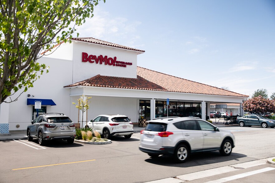 More Photos Of 21201-21327 Hawthorne Blvd, Torrance Unknown For Sale