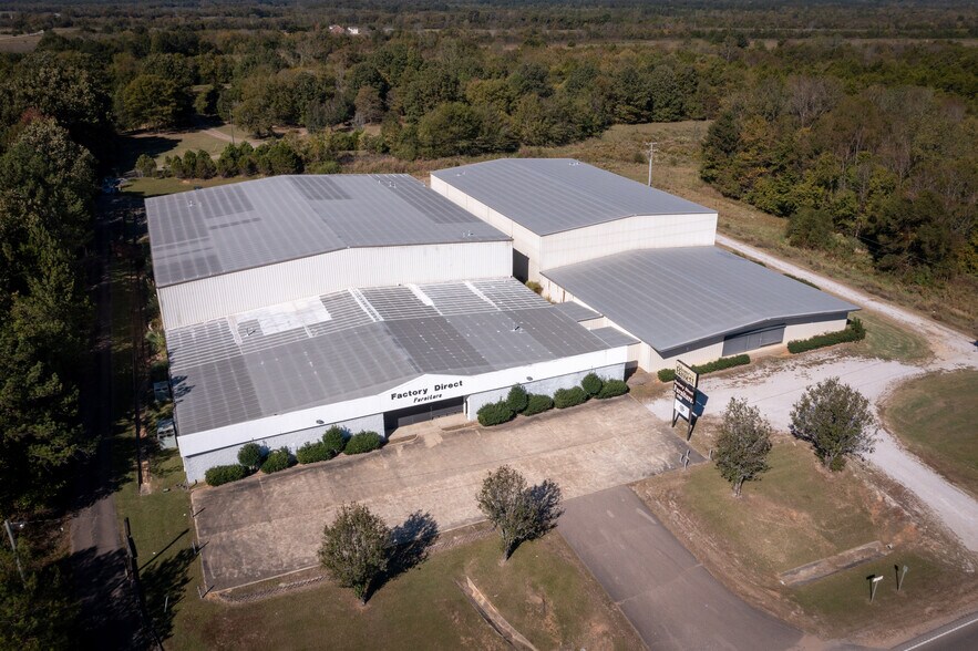 More Photos Of 1025 US 45, Starkville Service For Sale