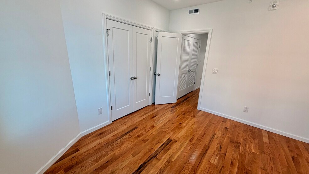 More Photos Of 5352 Cedar Ave, Philadelphia Apartments For Sale