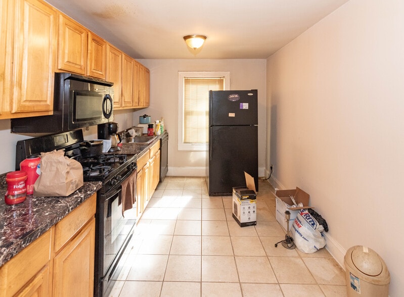 More Photos Of 3409 Greenmount Ave, Baltimore Storefront For Sale